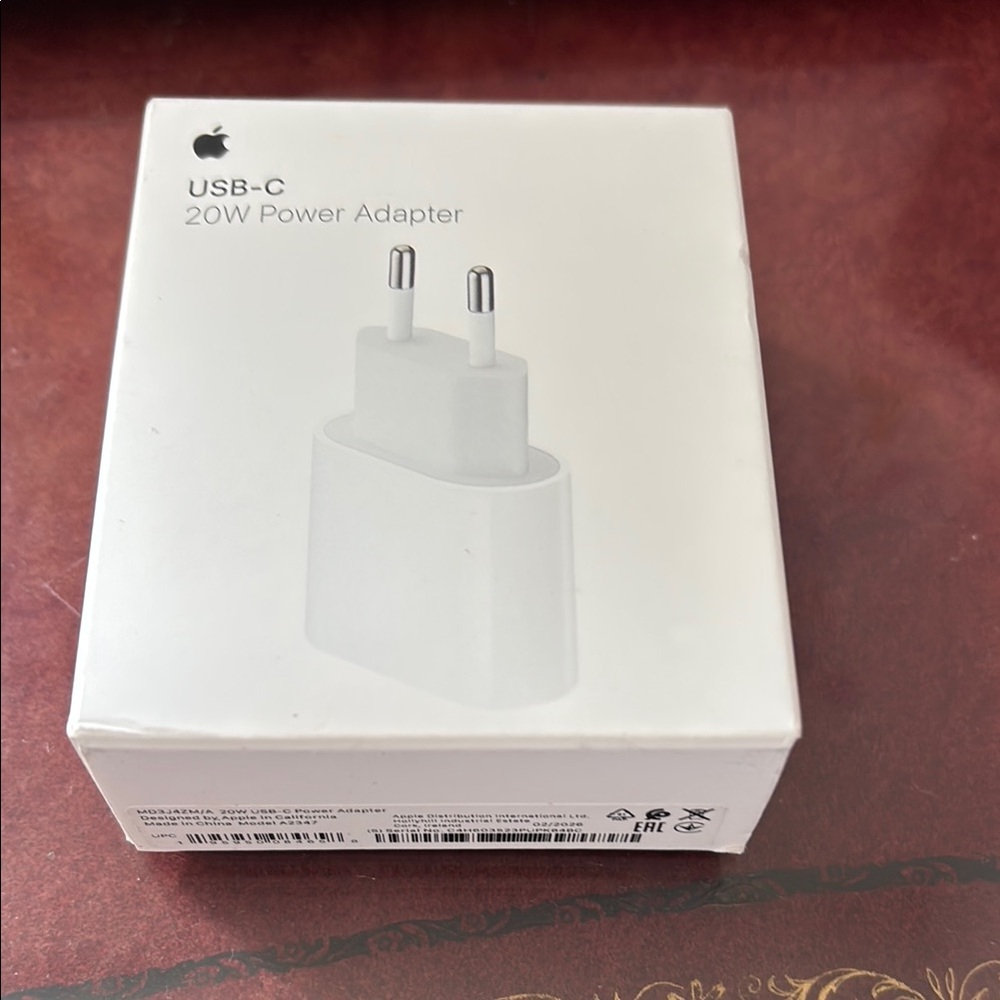 Apple 20W USB-C Power Adapter - White